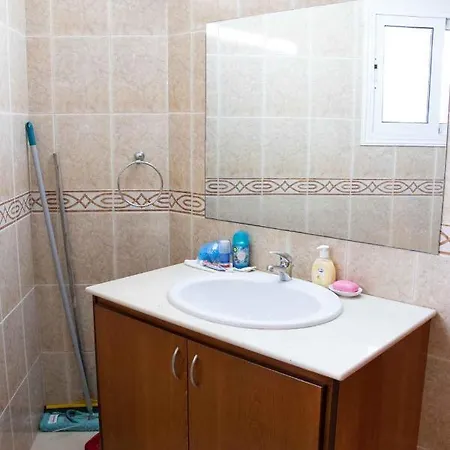 Villaholiday בורוקליני